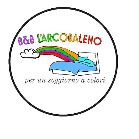 B&B L'Arcobaleno พูลา ภายนอก รูปภาพ