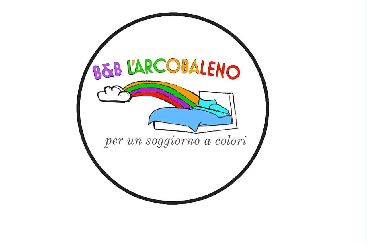 B&B L'Arcobaleno พูลา ภายนอก รูปภาพ